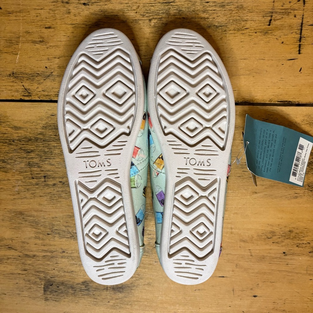 RARE TOMS Women’s Limited Edition Matcha Boba Tea Alpargata Slip-Ons NWT US 7.5 - Picture 2 of 8